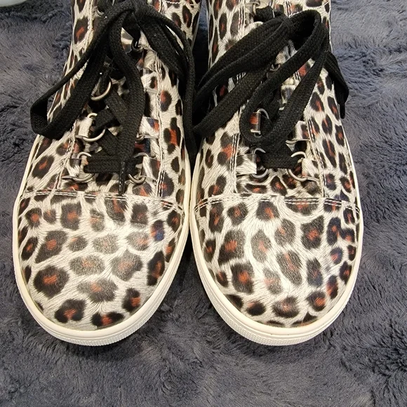 Coconuts by Matisse Relay Animal Print Sneakers 7 M - Picture 6 of 16